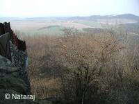 Skalka u Doks, cesta na zříceninu hradu Starý Berštejn