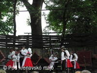 Folklorní festival Pod křenovskó májó