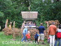 Setkání Jeníčků a Mařenek 2007 - Domečku, otoč se!