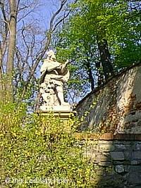 Tovačov, Zámek - zámecký park - socha sv. Václava