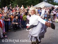 Království perníku 2009 - hadí žena Jessica Bieske