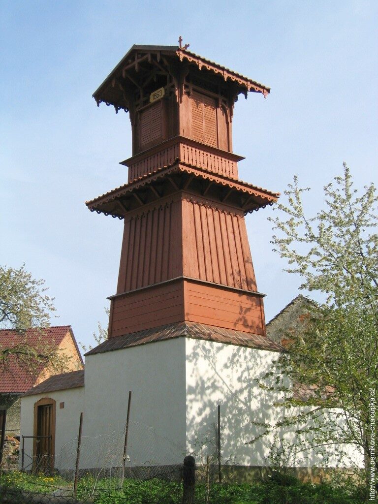Zvonice v Cholticích