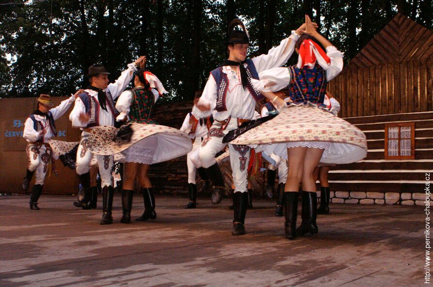 Mezinárodní folklorní festival Červený Kostelec