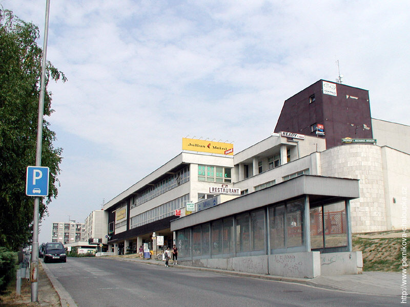 OD Julius Meinl, parkoviště